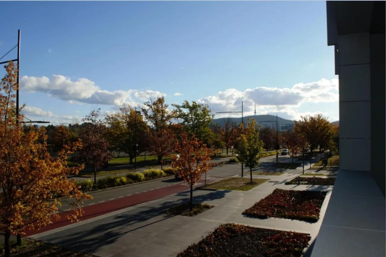 Appartement Homely Modern Apt By Lake Between City And Russell Canberra